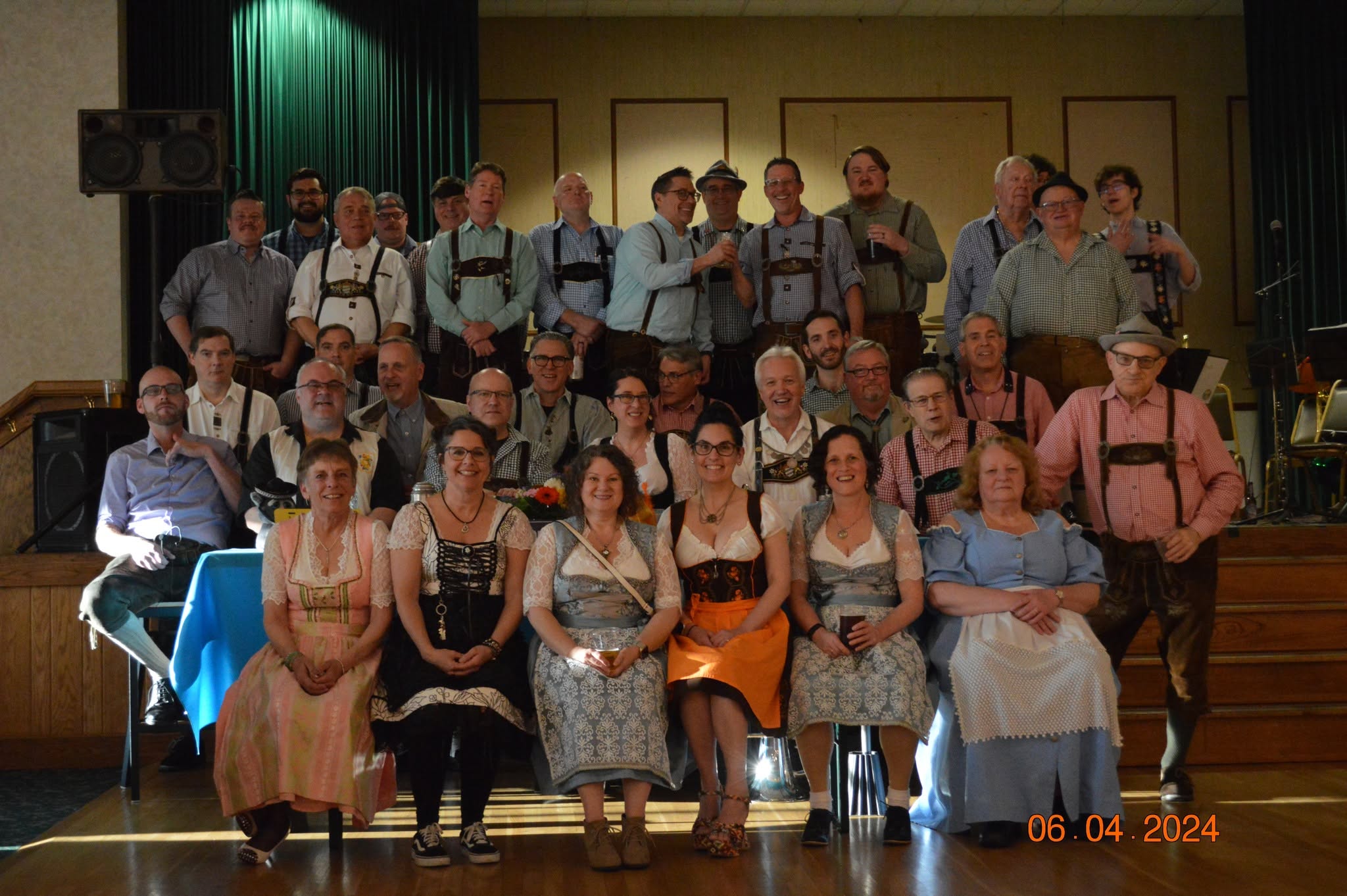Saxon Club Trachtenball